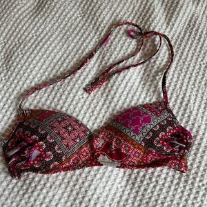 Victoria’s Secret padded bikini top, multi-color in size small petite